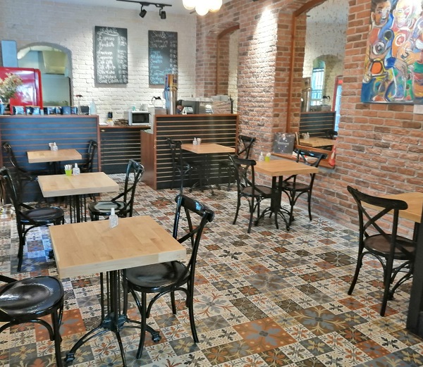 -50-50-cafe-masa-tablasi
